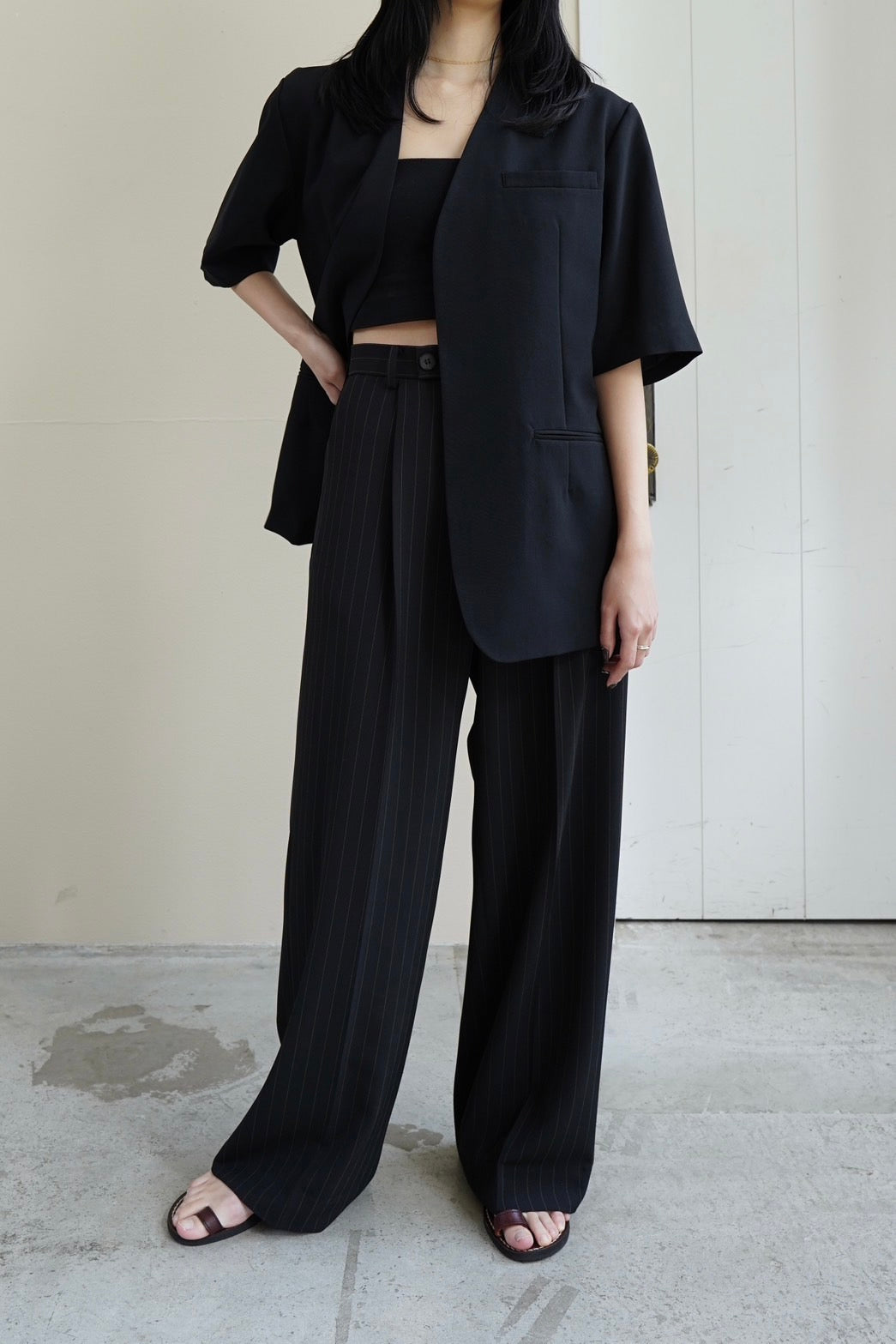 Half Sleeve Jacket - BLACK