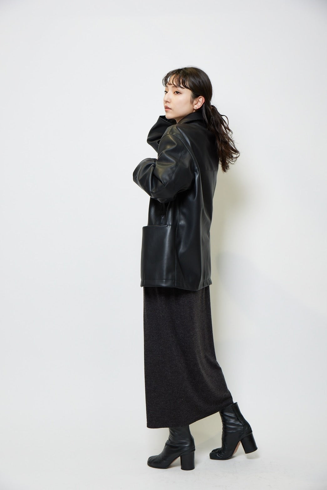 Long onepiece - HEATHER BLACK