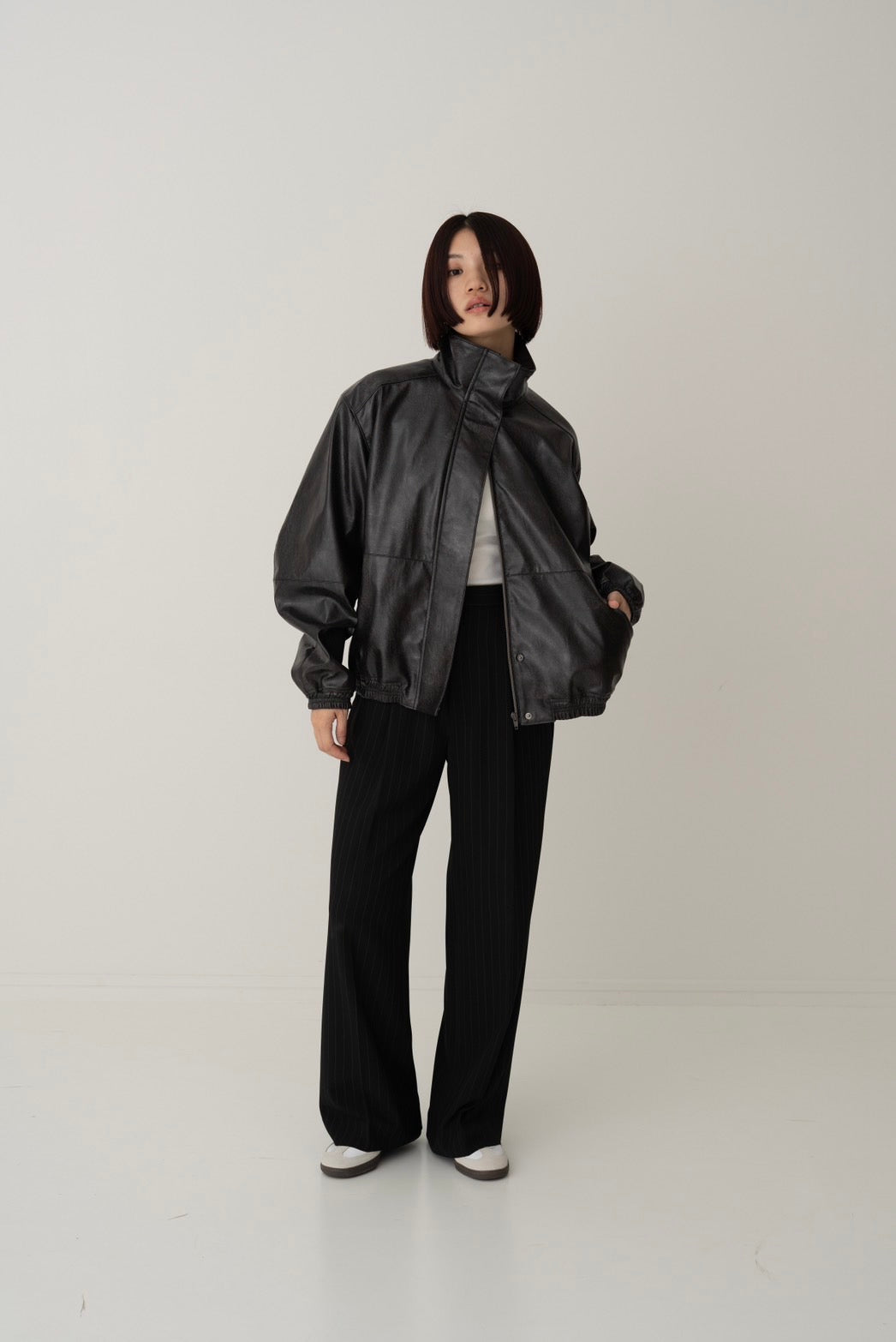 Stripe wide slacks - BLACK