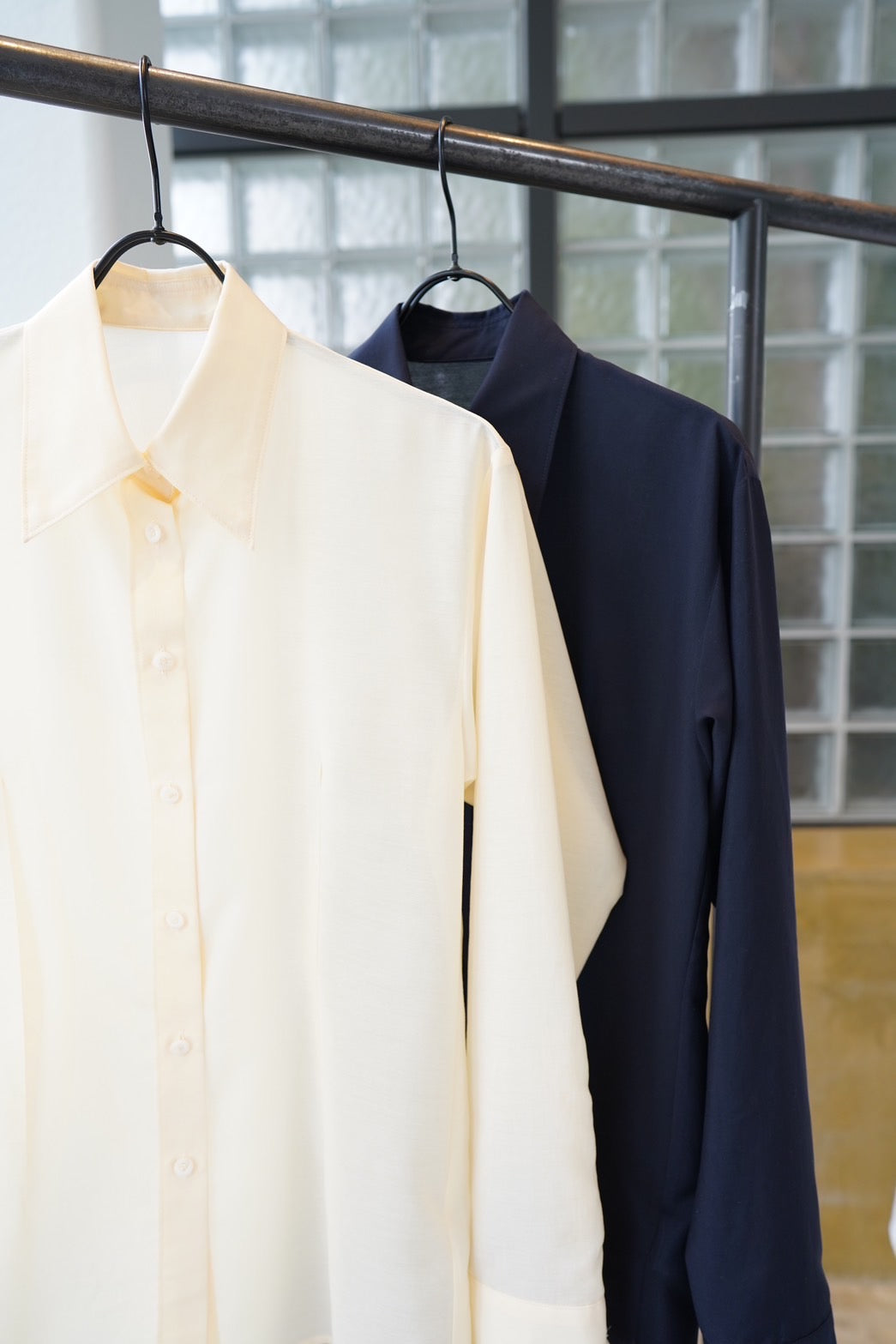 Sheer shirt - LIGHT YELLOW