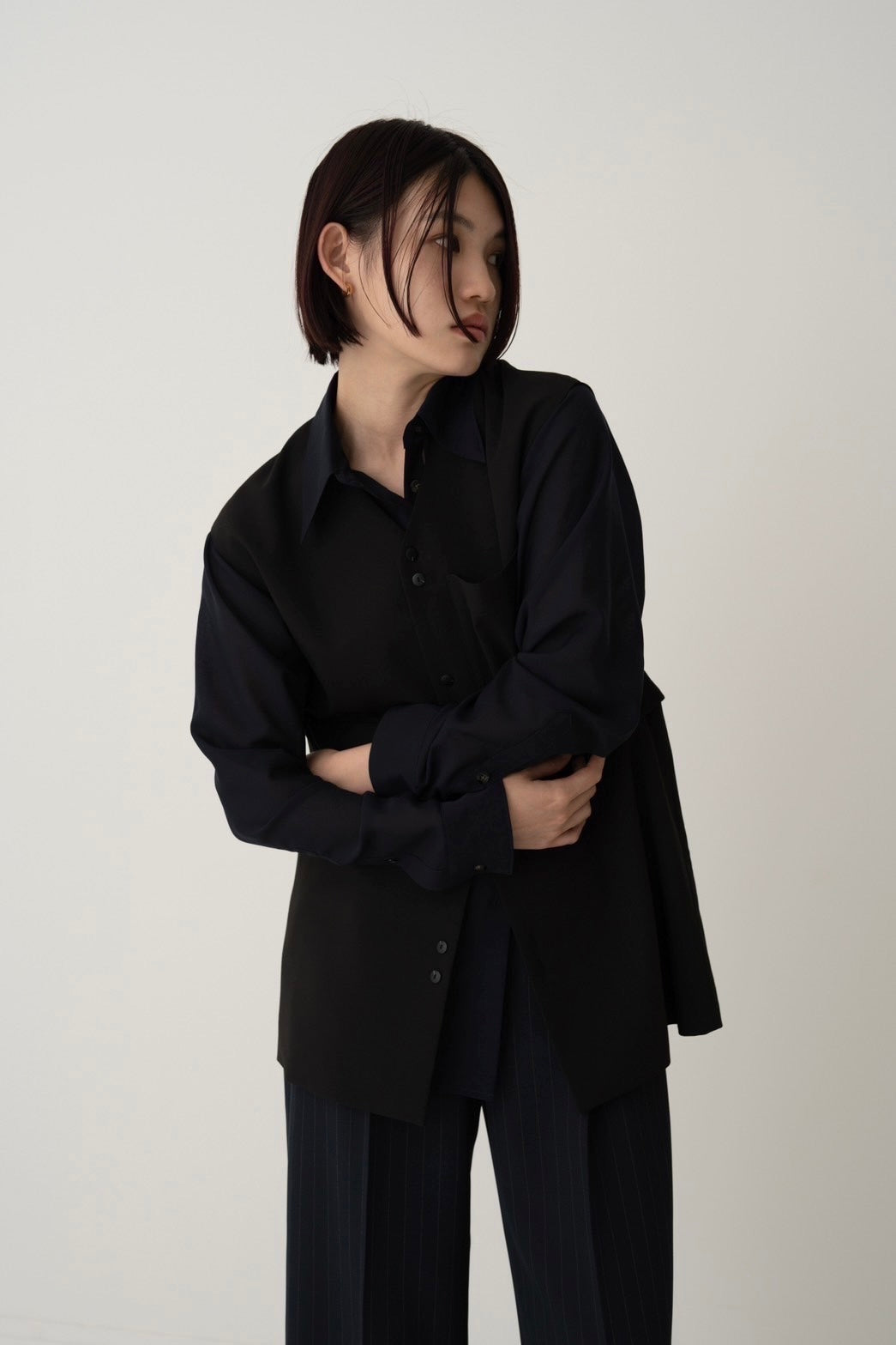 V-neck vest - BLACK
