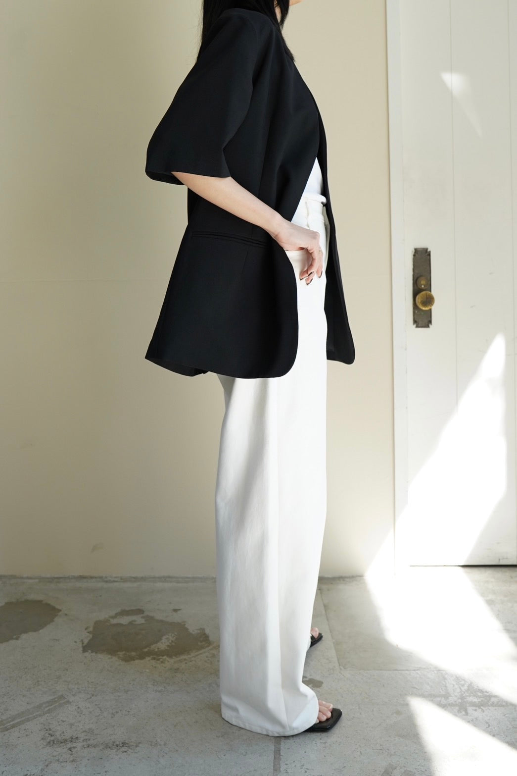 Half Sleeve Jacket - BLACK