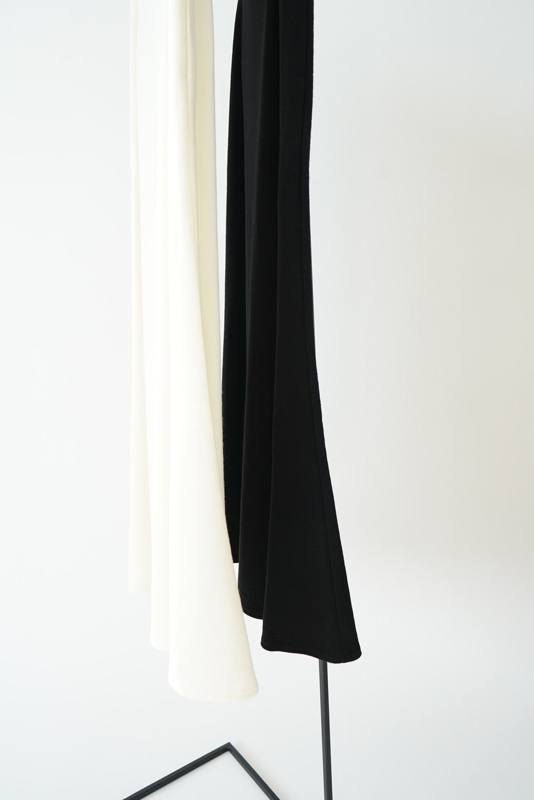Wool long skirt - BLACK