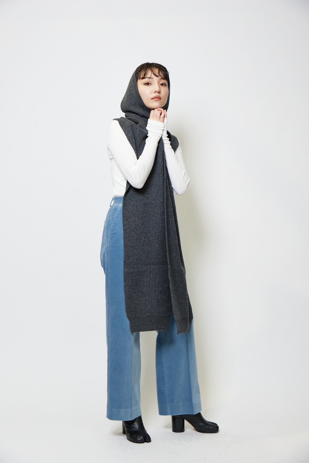 Knit hoodie muffler - CHARCOAL GRAY