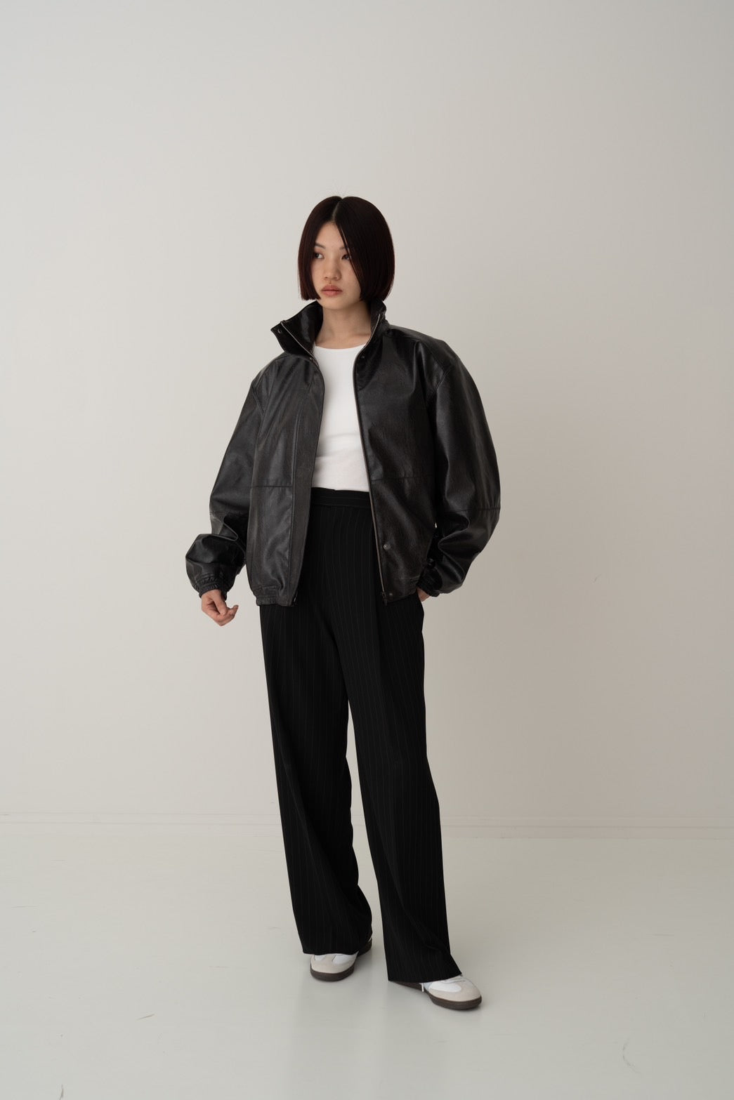 Stripe wide slacks - BLACK