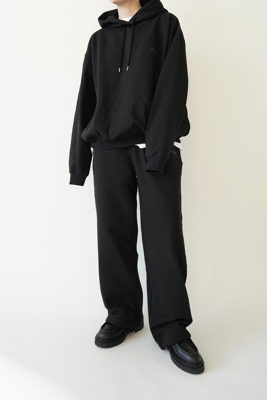 Heavy weight logo sweat hoodie - BLACK