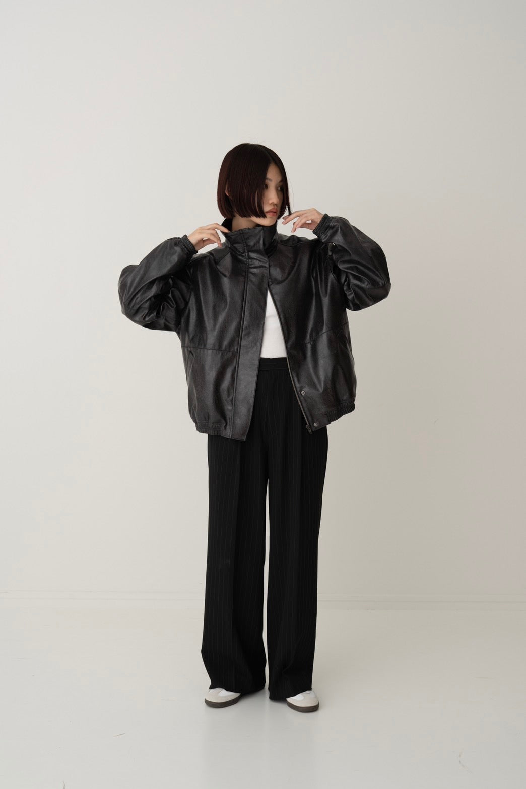 Stripe wide slacks - BLACK