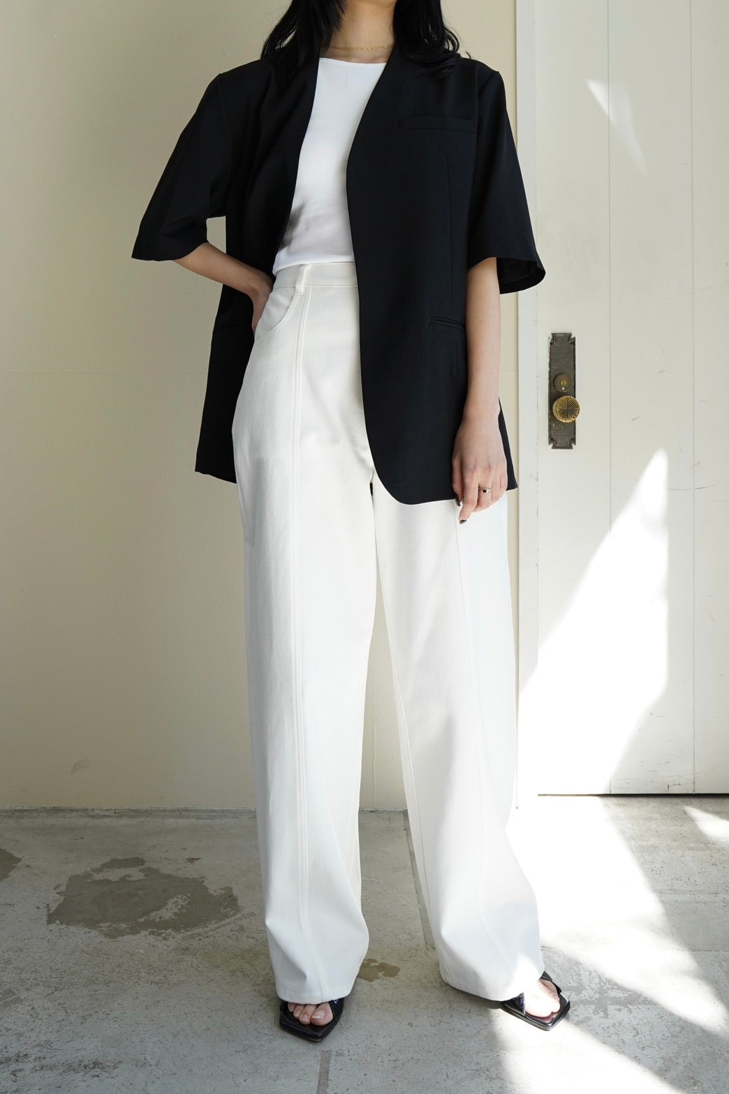 Half Sleeve Jacket - BLACK