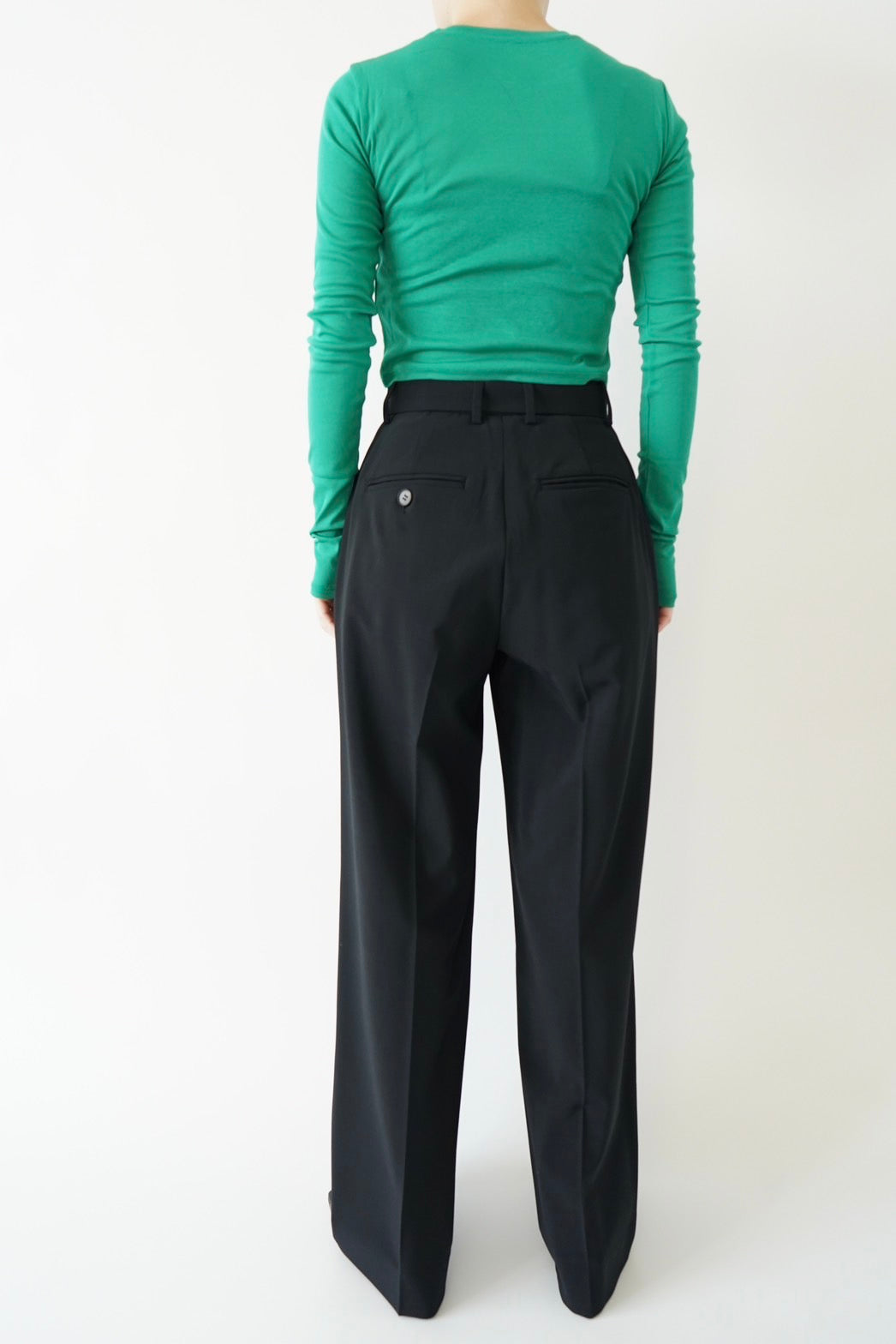 Belted tuck pants - BLACK