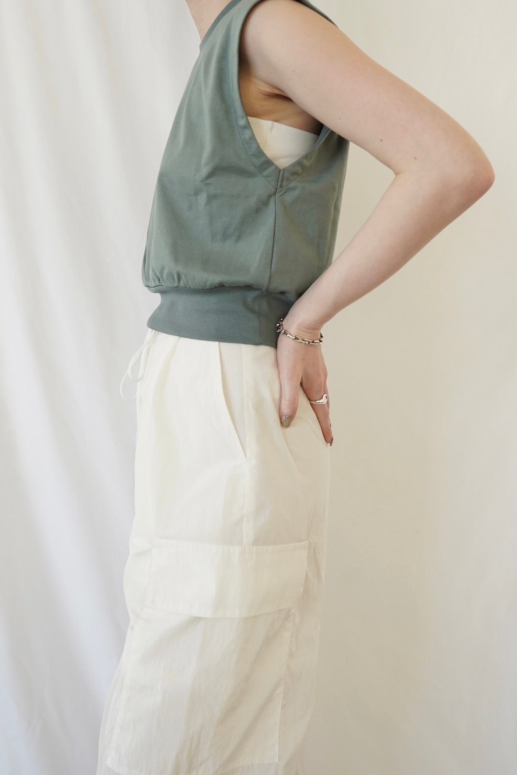 Sleeveless C/S - GREEN