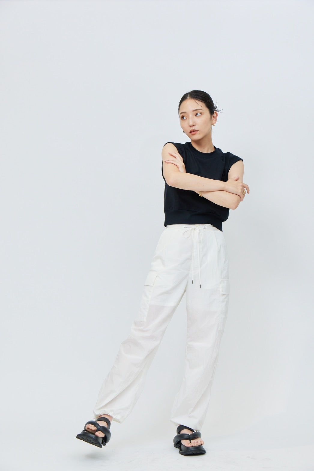 Sleeveless C/S - BLACK