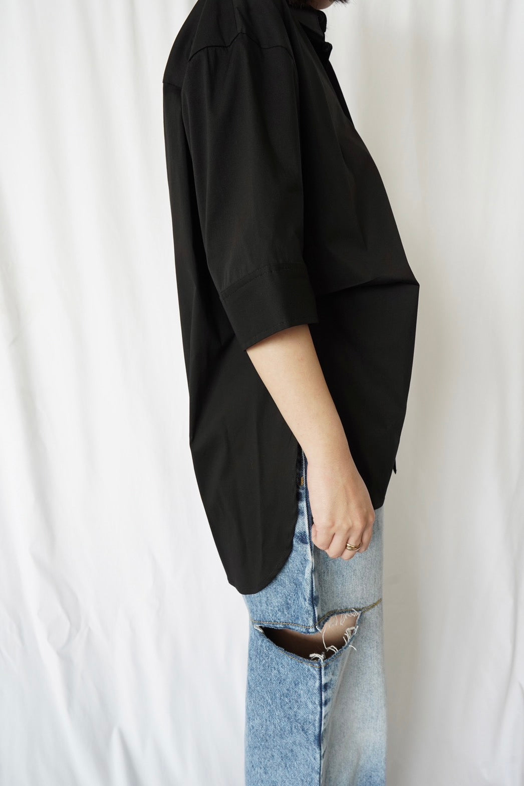 Half Sleeve Big Shirt - BLACK