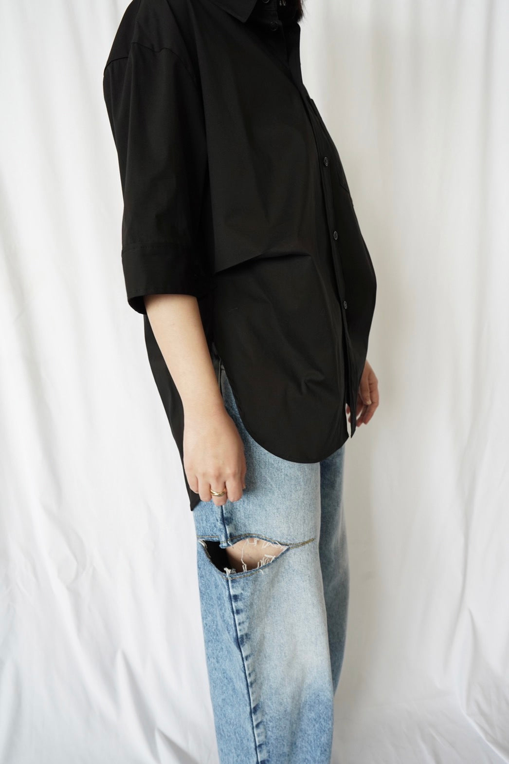 Half Sleeve Big Shirt - BLACK