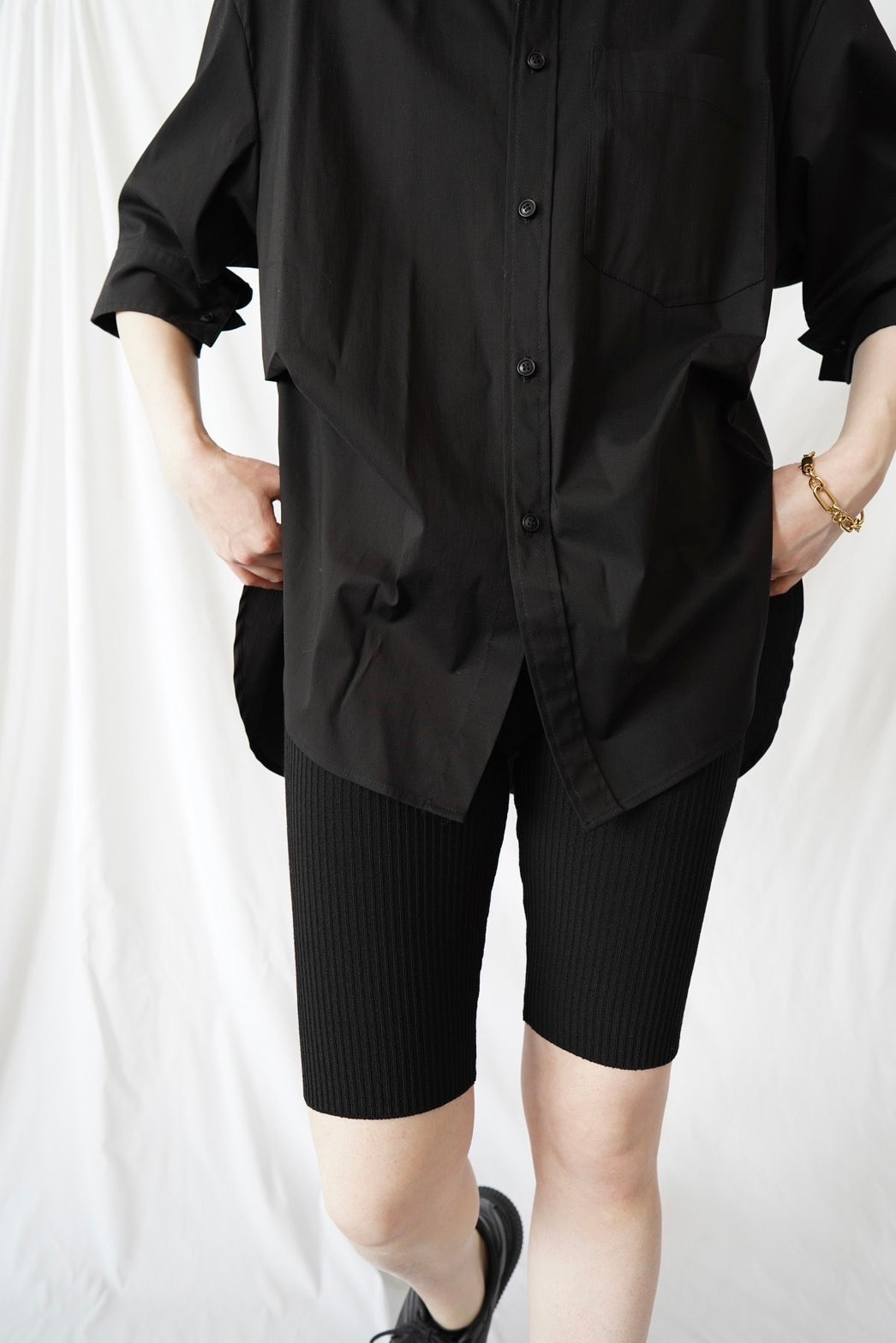 Half Sleeve Big Shirt - BLACK