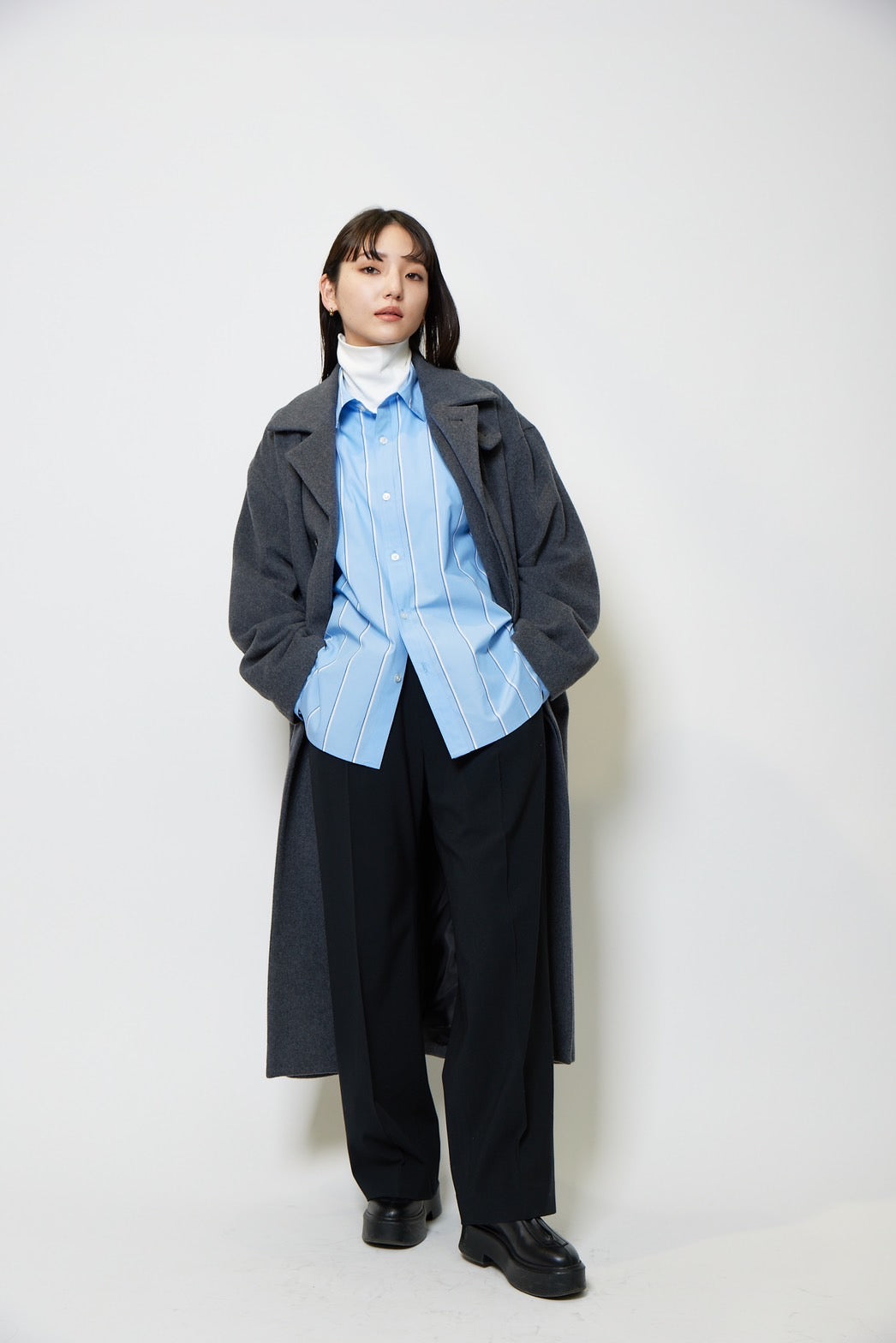Belted tuck pants - BLACK