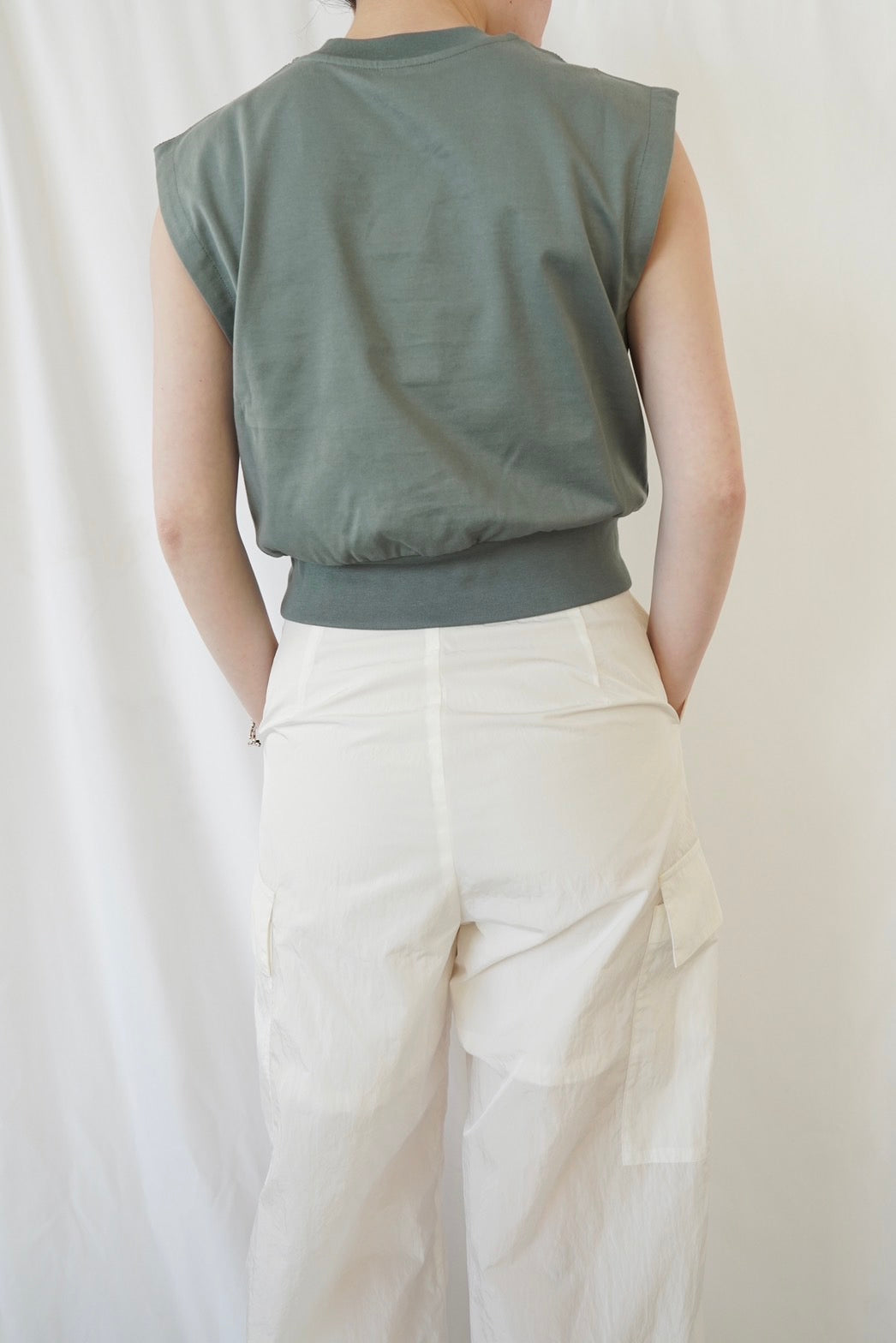 Sleeveless C/S - GREEN