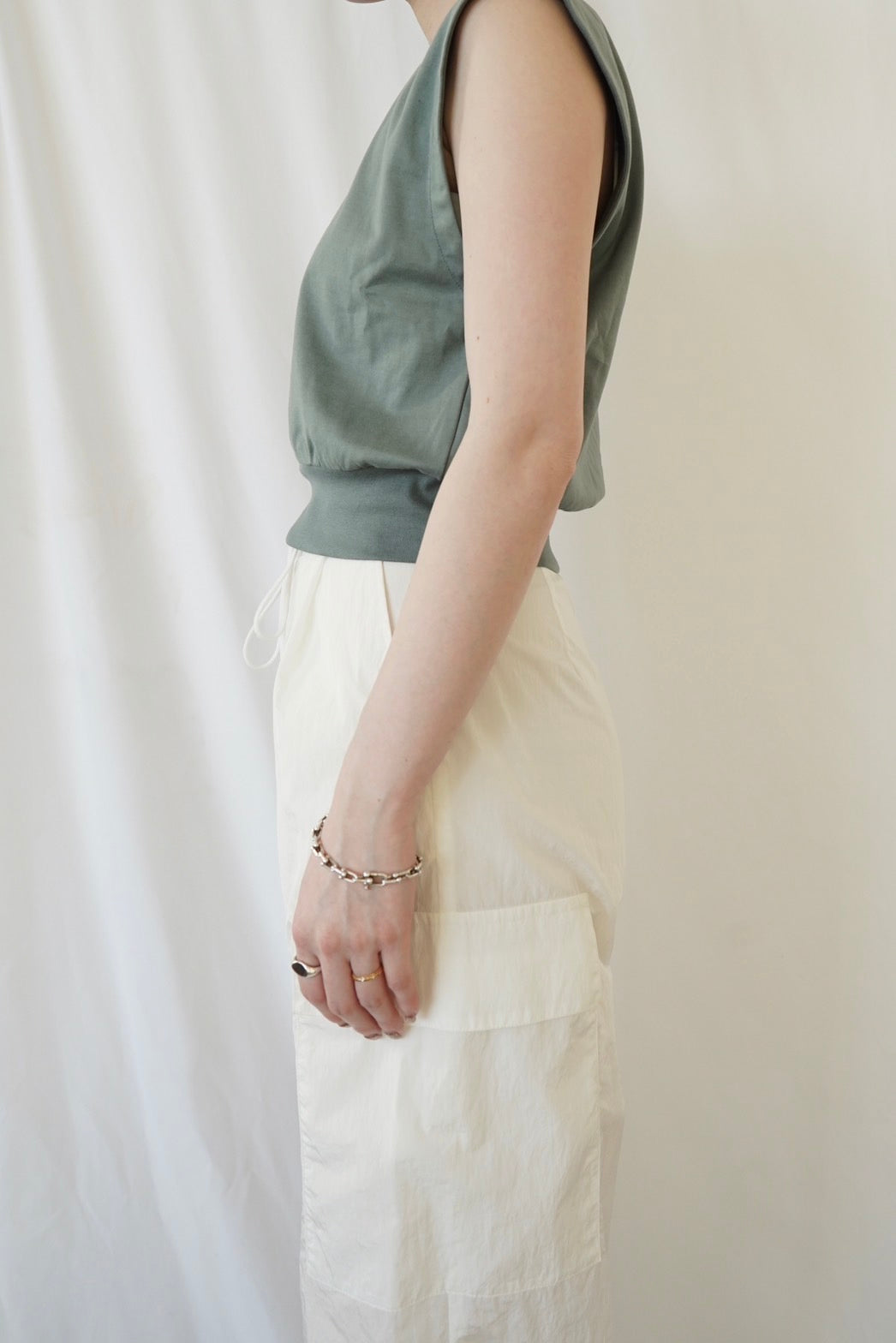 Sleeveless C/S - GREEN