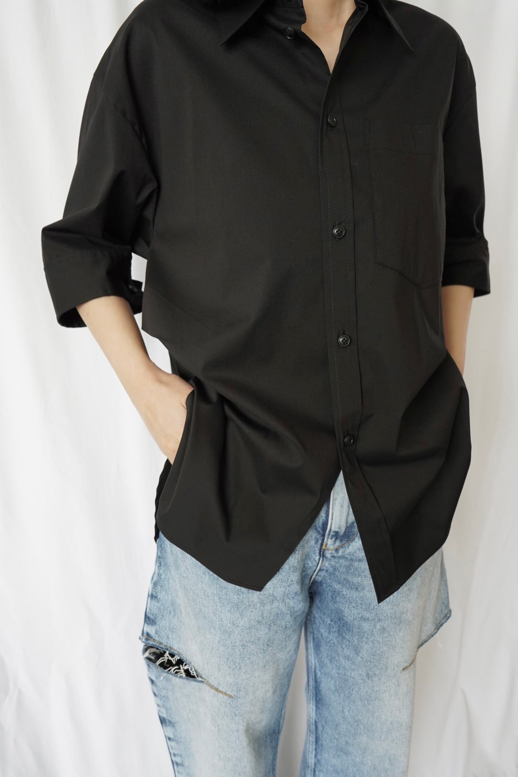 Half Sleeve Big Shirt - BLACK