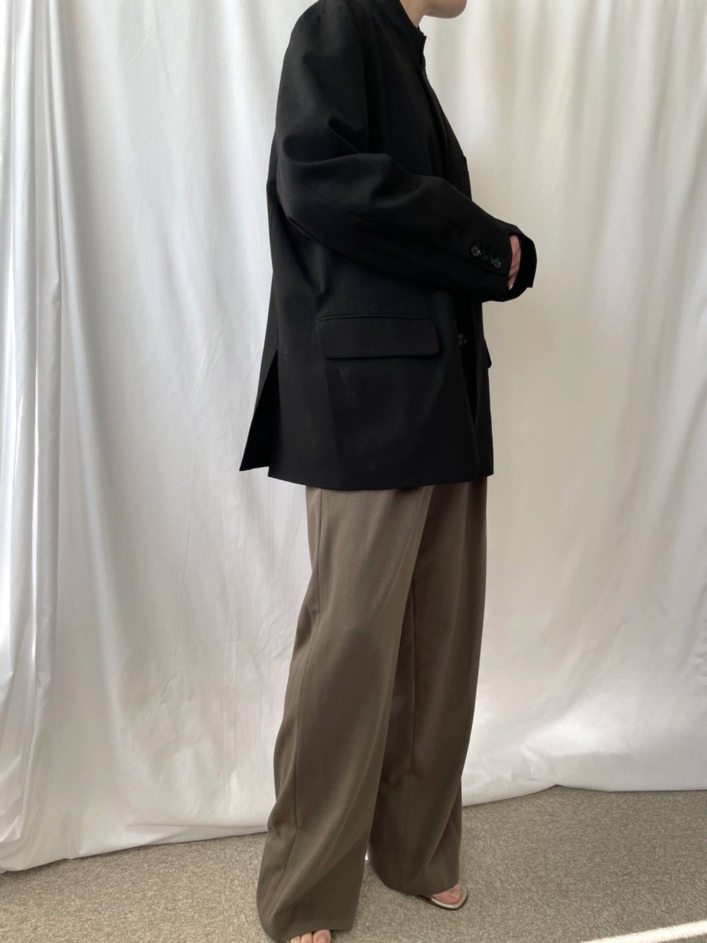 TUCK WIDE PANTS