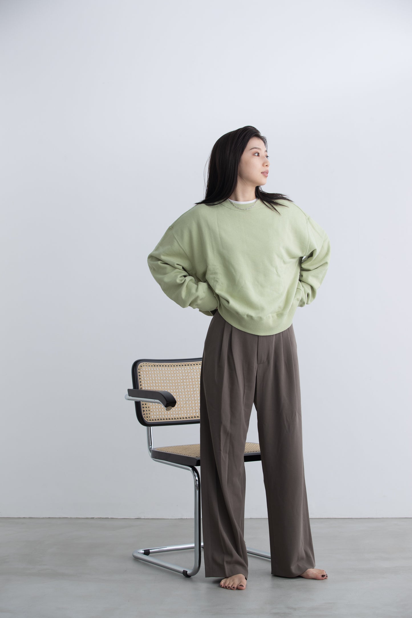 TUCK WIDE PANTS