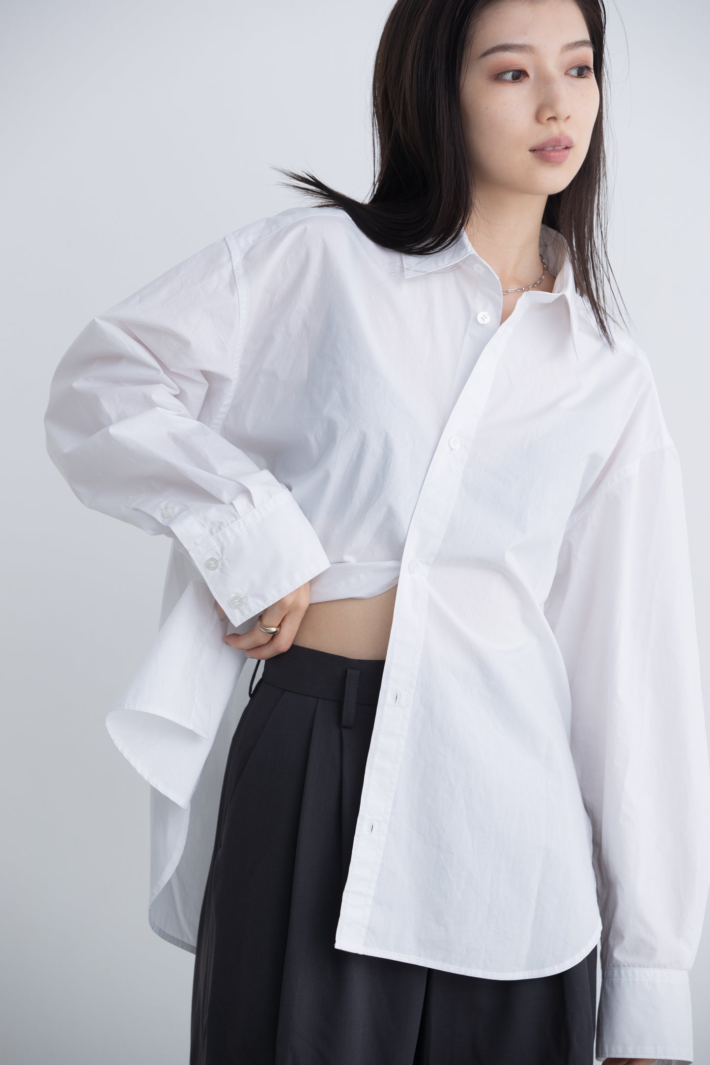 TUCK WIDE PANTS