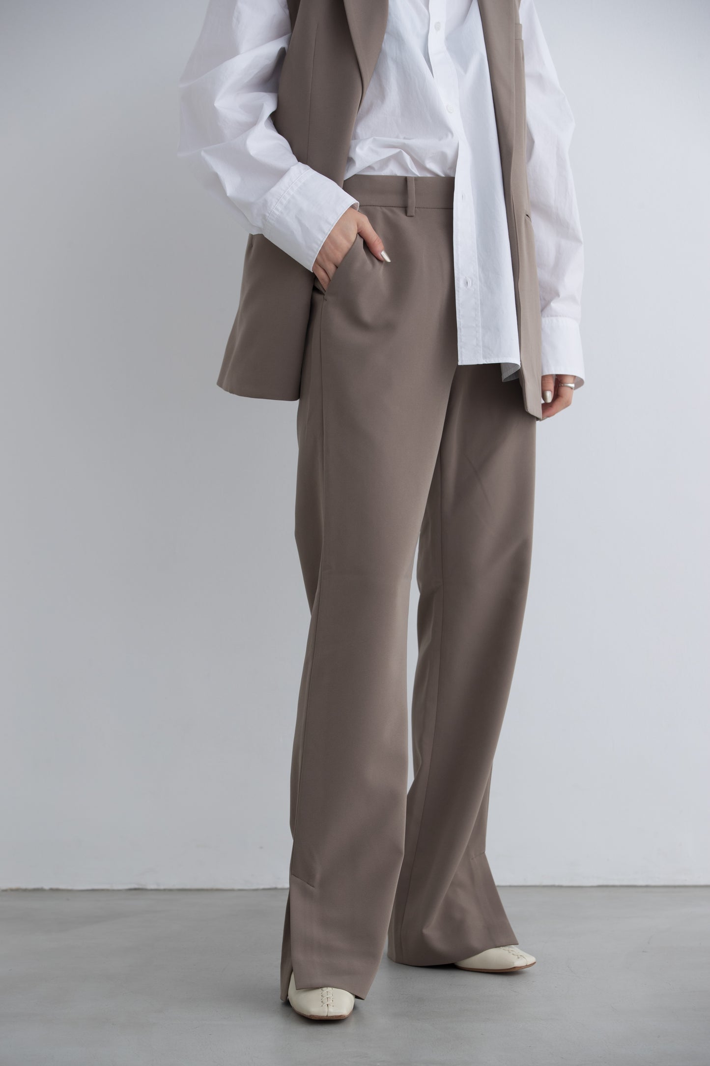 BASIC SLIT PANTS