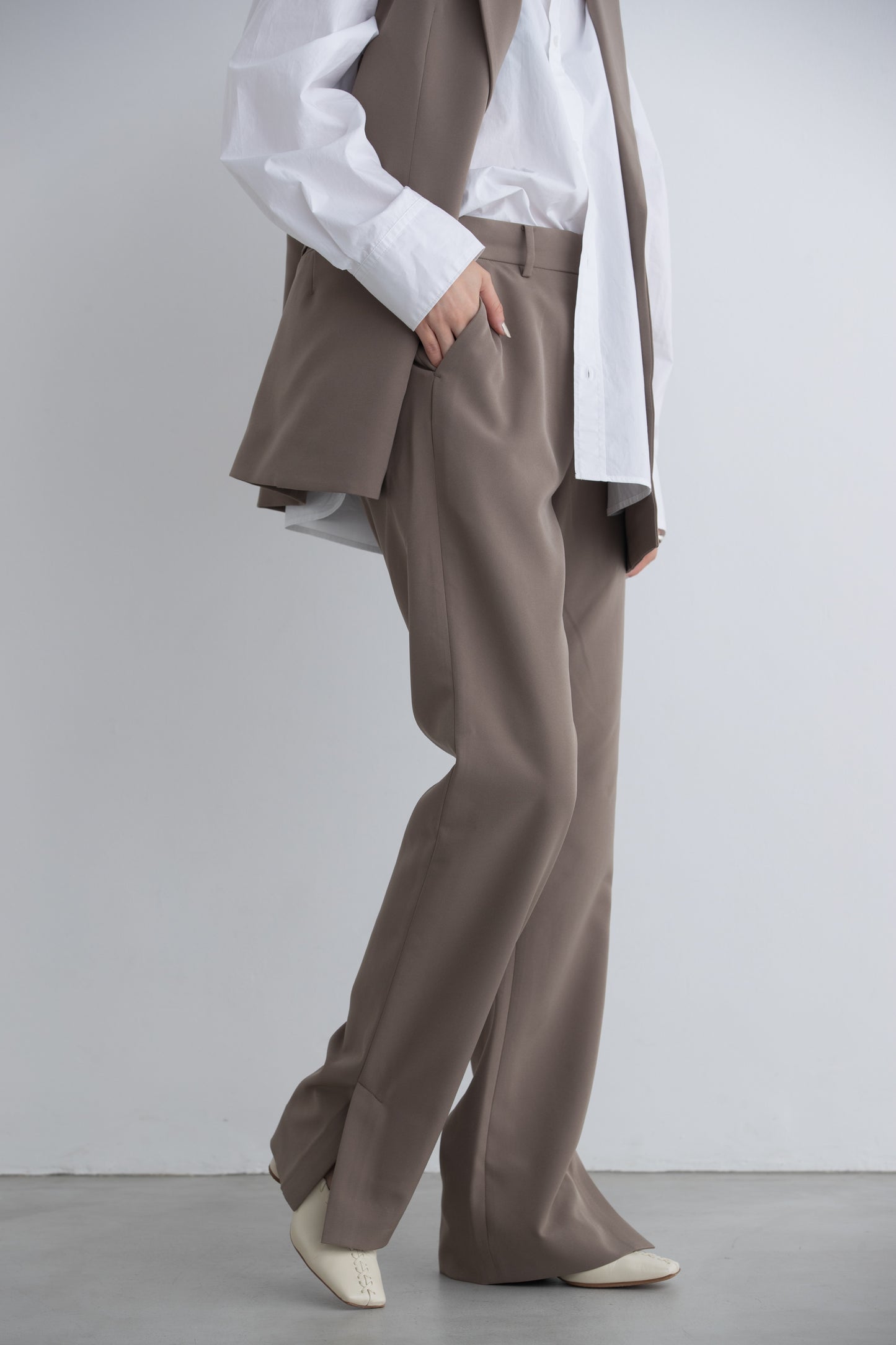 BASIC SLIT PANTS