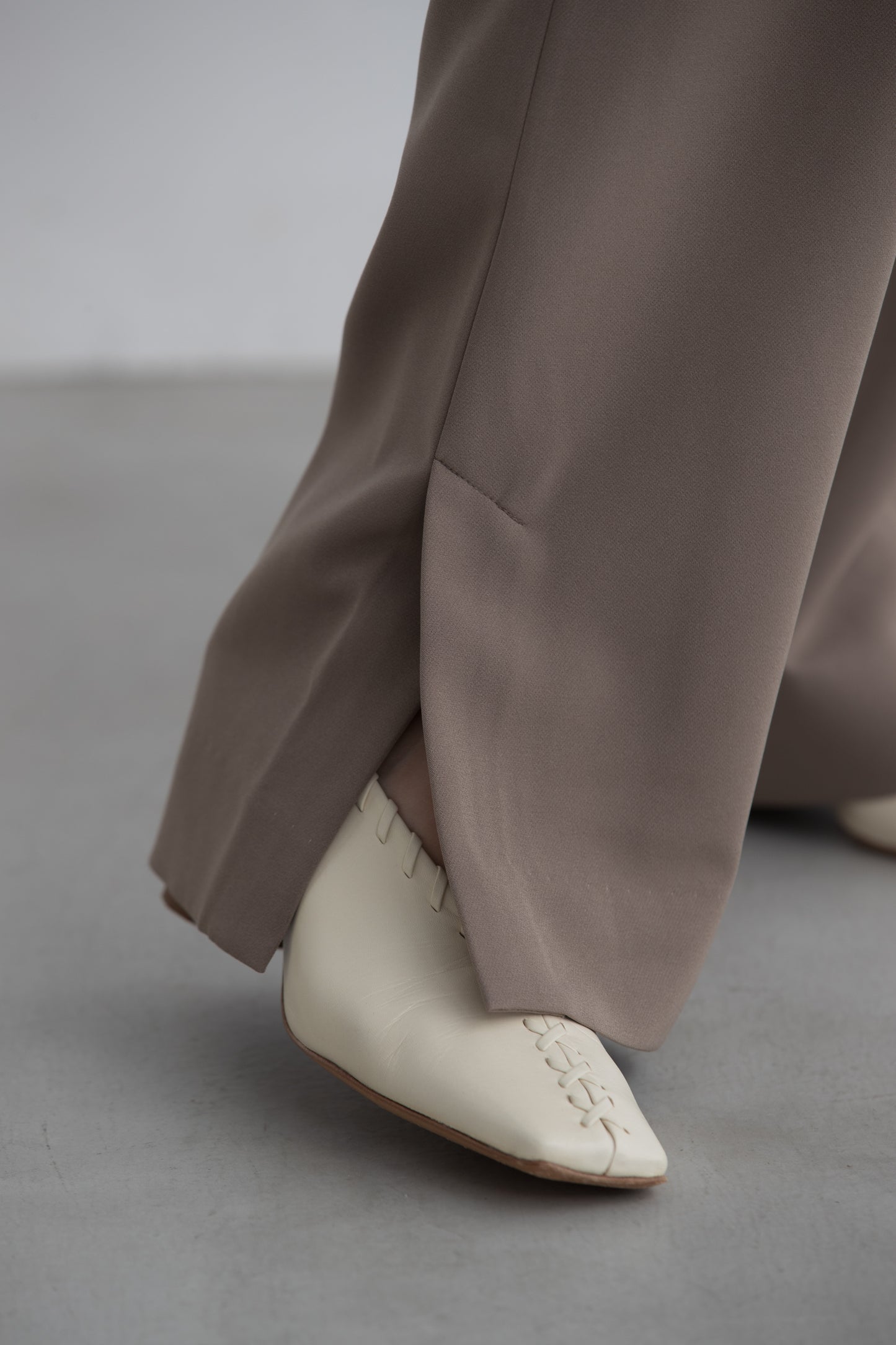 BASIC SLIT PANTS