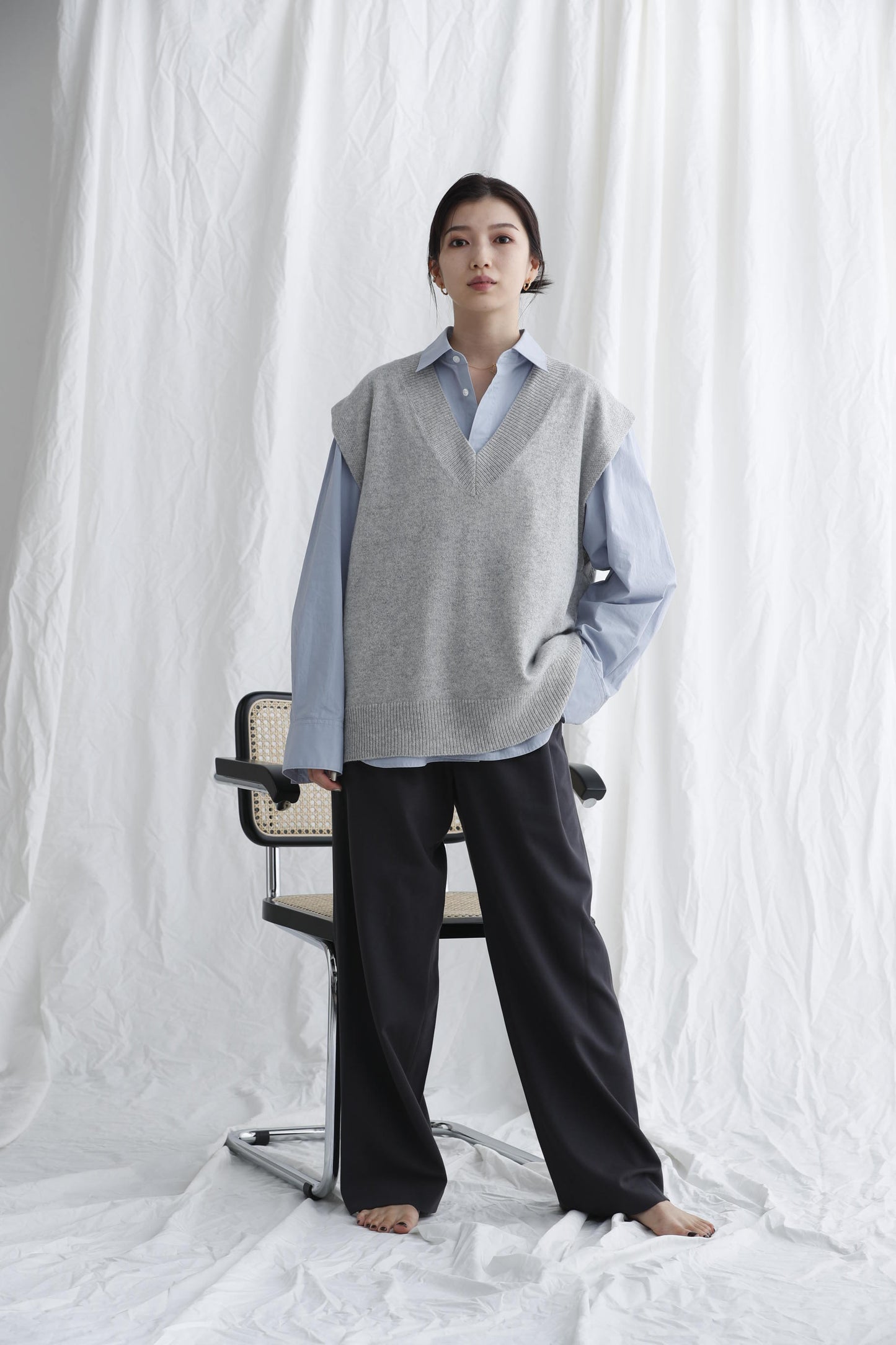TUCK WIDE PANTS