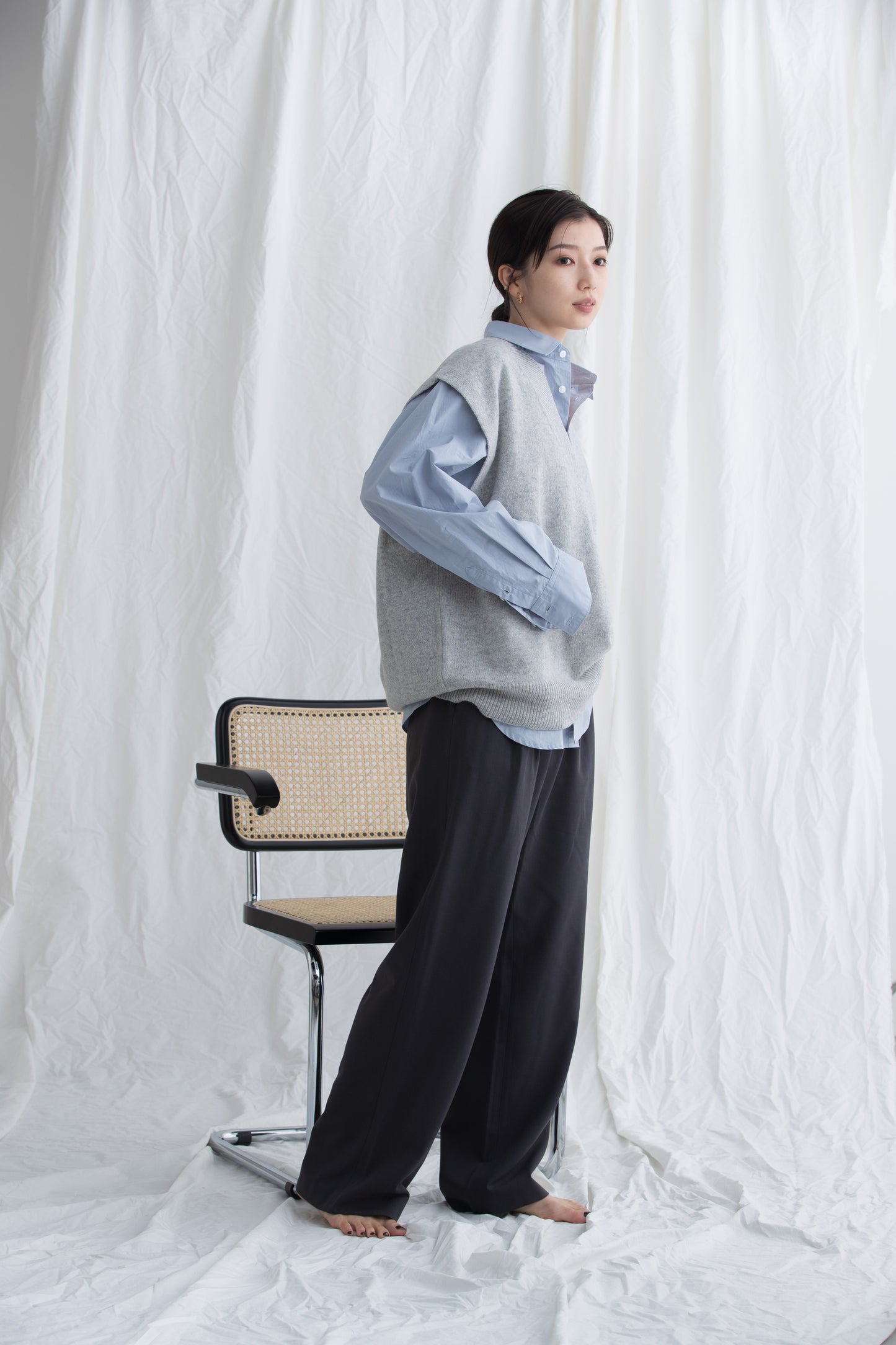 TUCK WIDE PANTS