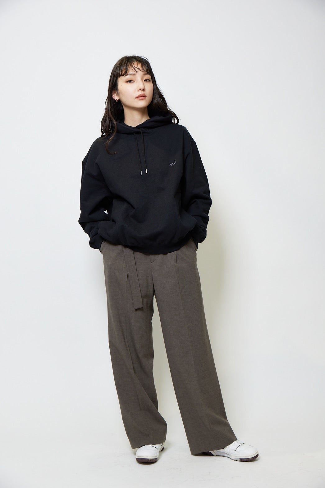 売れ筋直営店 nodas Belted tuck pants - BROWN - パンツ