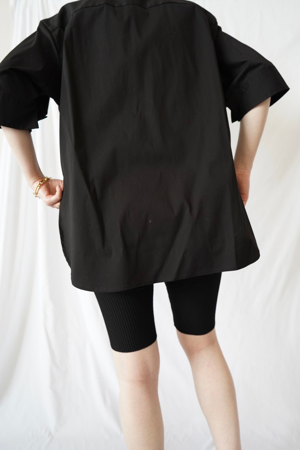Half Sleeve Big Shirt - BLACK