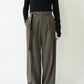 Belted tuck pants - BROWN